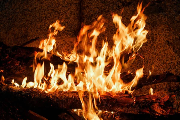 Feu Joie Lumineux Devant Mur Granit — Photo