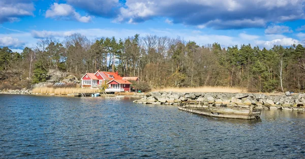 Spring Swedish sea coast scenery with ship wreck — Stock Photo, Image