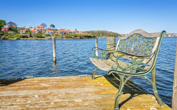 Tarz demir tezgah ahşap köprü