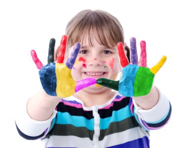 Mutlu genç kızın boyalı eller