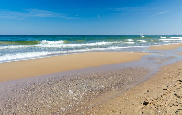 Polský moře pláž v jarním období — Stock fotografie