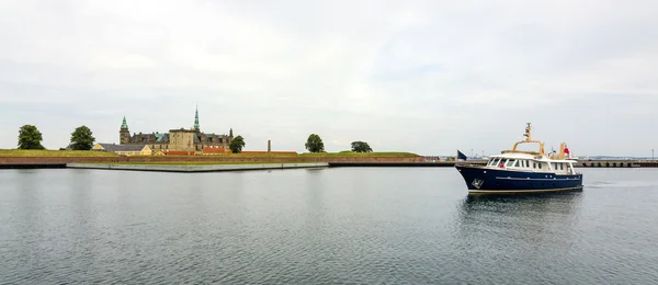 Hafenpanorama für Helsingor-Burg — Stockfoto