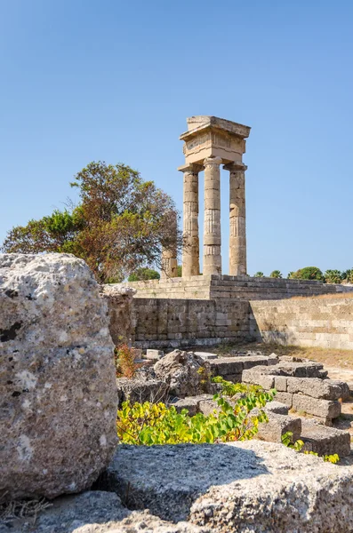 Vertical view for Apollo temple ruins — Stock Photo, Image