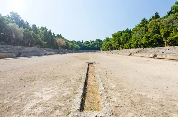 Solig utsikt för antika stadion på Rhodos — Stockfoto
