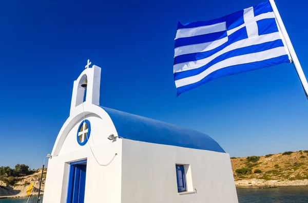 Грецького храму з прапором — стокове фото