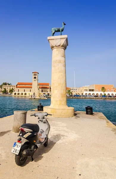 Rhodes Rhodes şehir şehir limanında iskeleye giriş