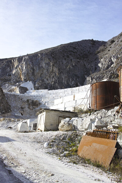 marble quarry in marina di carrara italy