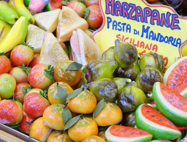 Detalle del mazapán en el mercado —  Fotos de Stock