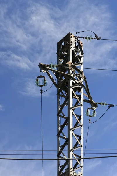 Spezia Daki Bir Çayırda Büyük Bir Elektrik Kulesi — Stok fotoğraf