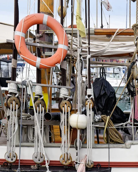 Detalle Una Vieja Cuerda Marina Puerto — Foto de Stock