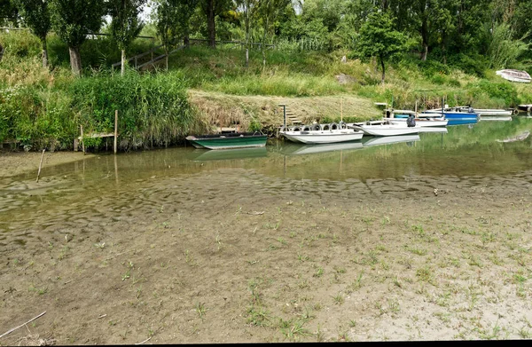 夏はラ スペツィアのマグラという川の眺めがとてもいいです — ストック写真