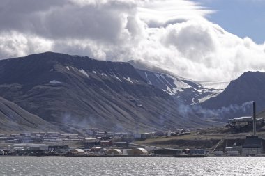 Svalbard Adası