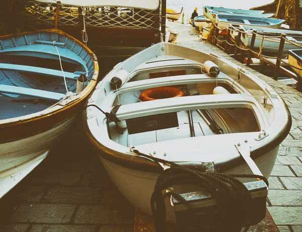 Velho barco de pesca de madeira — Fotografia de Stock