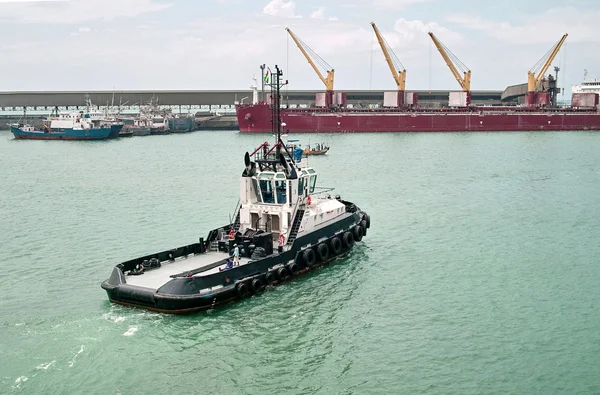 Harbour of lome' — 图库照片