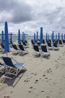 Italyan kumsalında pitoresk görünüm Marina di Vecchiano yakın Pisa, Toskana Italya