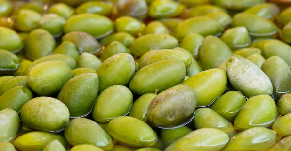 Abbondante oliva verde — Foto Stock