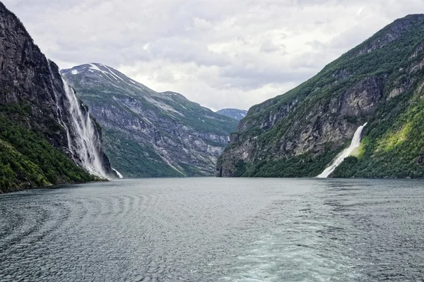 Norvég fjord nyári idő — Stock Fotó