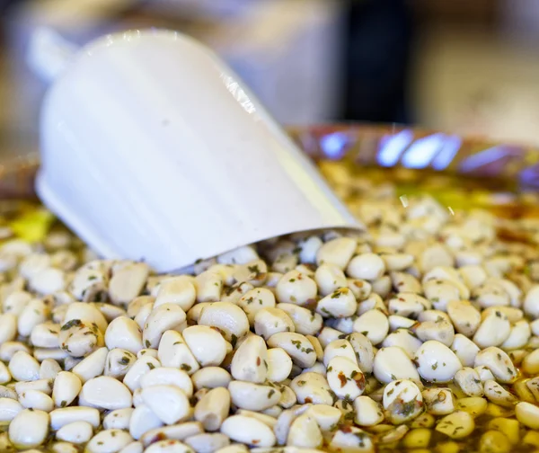 Ajo especiado en el mercado —  Fotos de Stock