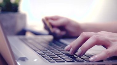 kadın buyong laptop