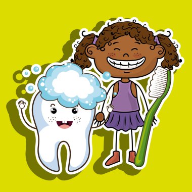 bir diş fırçası ve gülümseyen bir diş ile mutlu kız