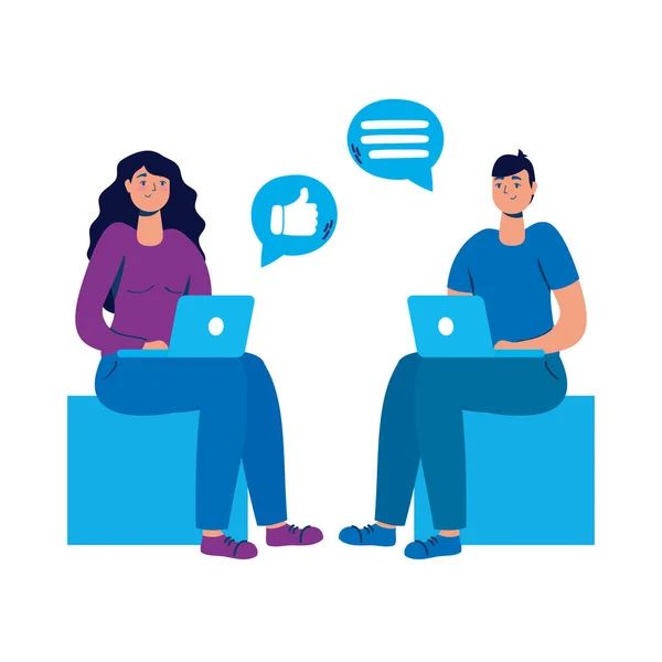 Νεαρό ζευγάρι που κάθεται χρησιμοποιώντας φορητούς υπολογιστές και μέσα κοινωνικής δικτύωσης — Διανυσματικό Αρχείο