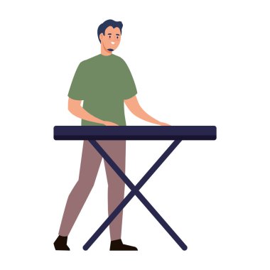 Piyano çalan yaratıcı genç adam