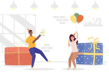 Genç çift doğum günü karakterlerini hediyeler ve balonlarla kutluyor helyum