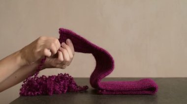 Mor eşarp unravelling