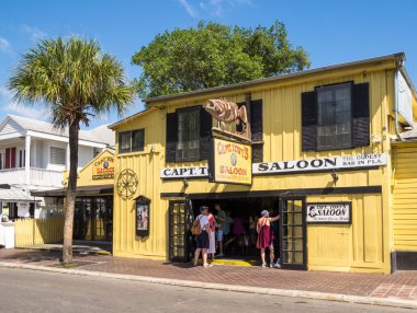 Kaptan Tonys salon Key West