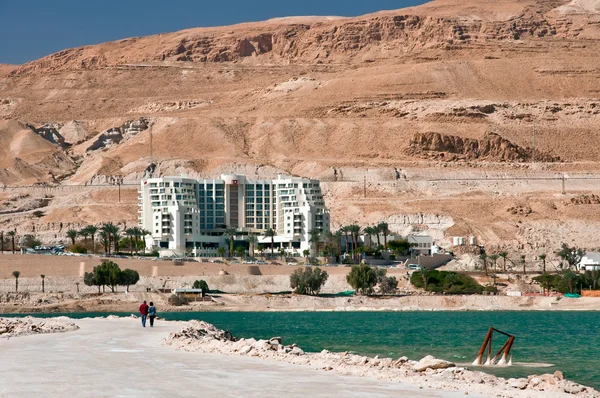 Leonardo hotel on the shores of the Dead Sea. — Stock Photo, Image