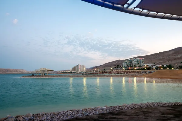 Abend am Toten Meer. leonardo hotels. — Stockfoto