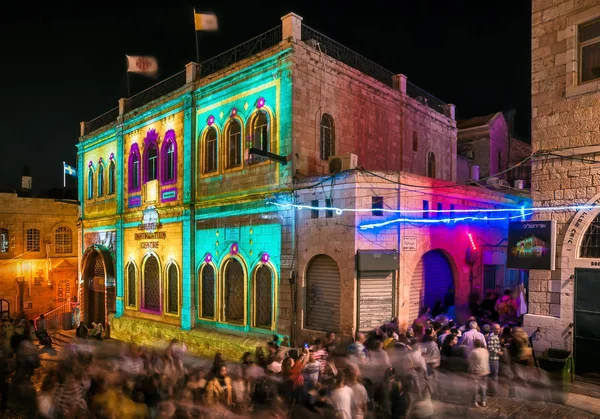 Festival de luz, espectáculo a laser. Israel, Jerusalém, a cidade velha, a área perto da Porta de Jaffa. 18.06.2014 — Fotografia de Stock