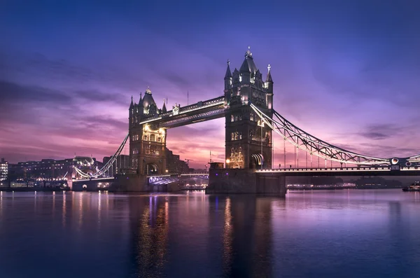 Famous London Bridge, Londres cidade, Inglaterra, Reino Unido — Fotografia de Stock