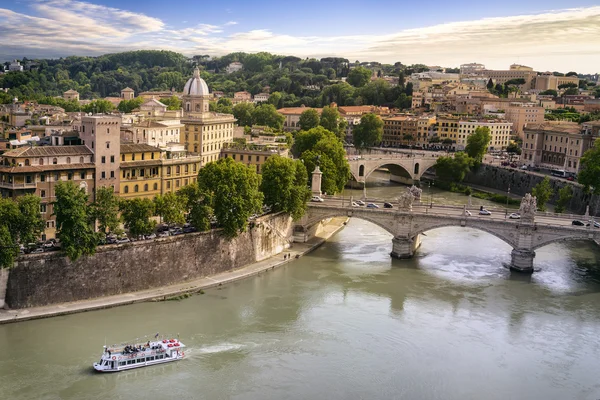 Rome city and tiber river — Stock Photo, Image