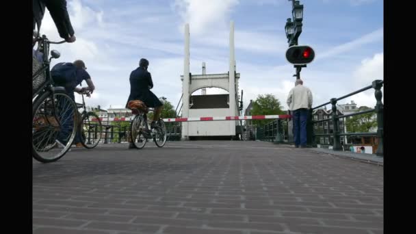 Puente Magere Bug en Amsterdam — Vídeos de Stock