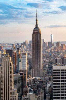 11 Temmuz 2015, New York Amerika Birleşik Devletleri: Günbatımında kentsel gökdelenlerle New York City gökdeleni, ABD.