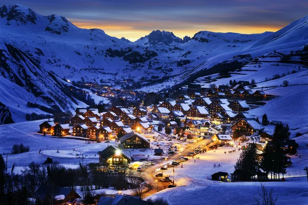 Saint-jean d 'arves, Alpen, Frankreich — Stockfoto