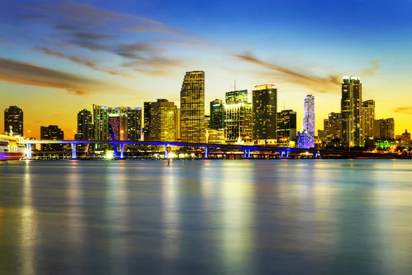 Miami ciudad por la noche — Foto de Stock