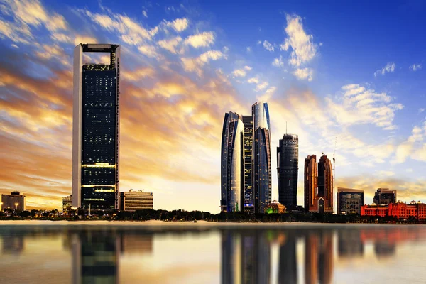 Abu Dhabi Skyline — Stock Photo, Image