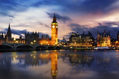 Big Ben'e ve Parlamento evi