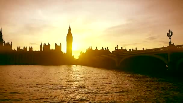 Big Ben y la Cámara del Parlamento — Vídeo de stock