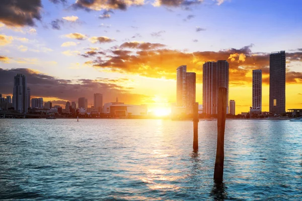 Miami ciudad por la noche — Foto de Stock