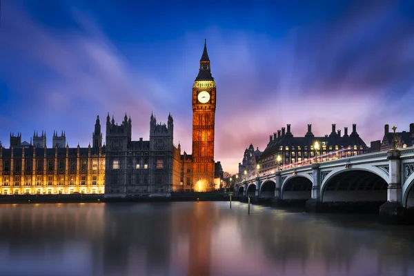 Big ben en kamer van het Parlement — Stockfoto