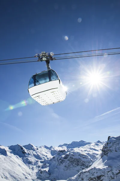 Cablecar to Val d 'Isere , — стоковое фото