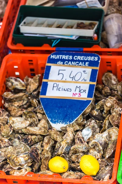 Ostron marknaden i Cancale, Frankrike — Stockfoto