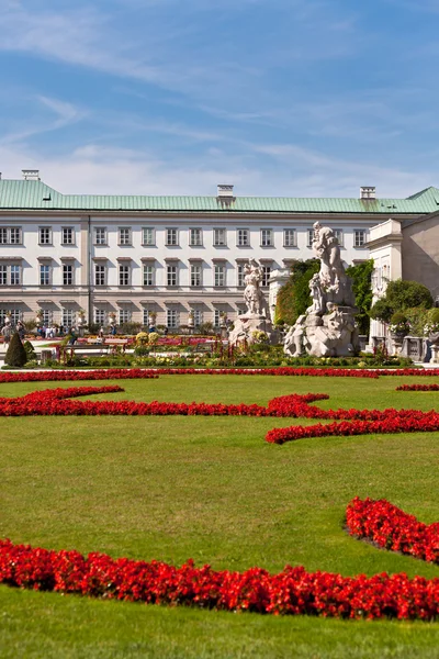 Berühmter mirabellgarten — Stockfoto