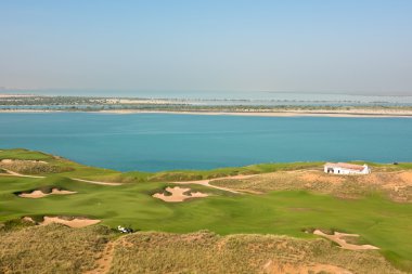 Deniz manzarasıyla Golf resort