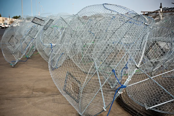 Металлические рыболовные сети — стоковое фото