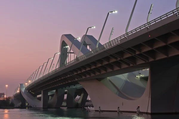 Sheikh Zayed híd, Abu Dhabi, Egyesült Arab Emírségek — Stock Fotó