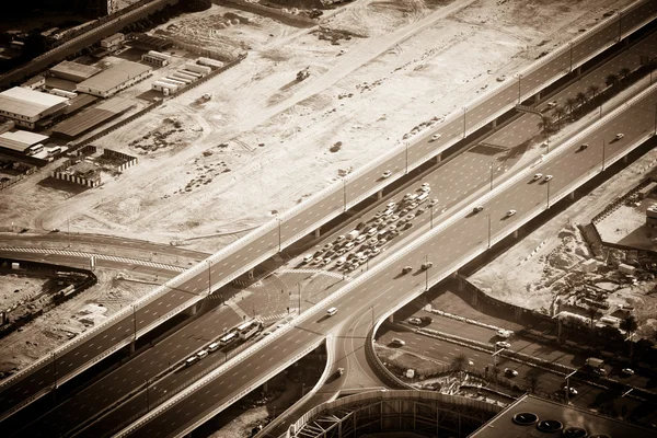 Ovansida av highway utbyter i Dubai — Stockfoto